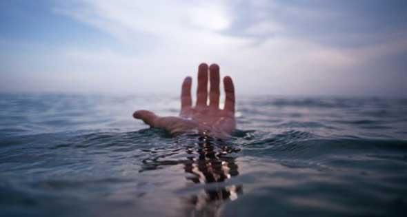 غرق شابين ونجاة آخر أثناء السباحة بأحد شواطئ بلطيم