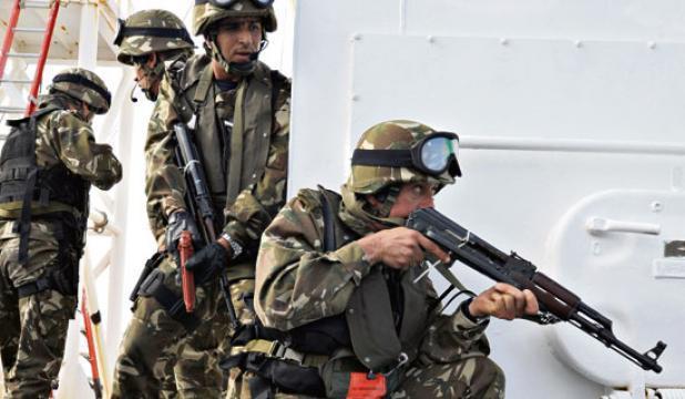 الجيش الجزائري يقتل إرهابيا خطيرا شرق البلاد