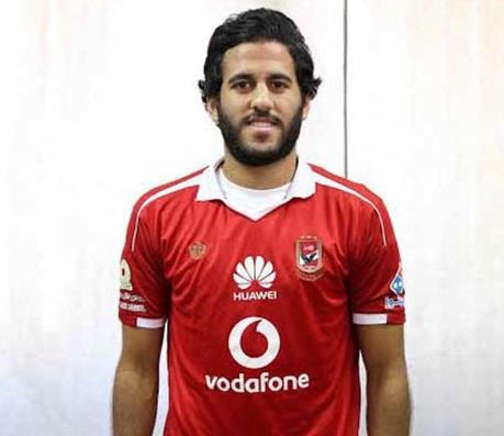 مروان محسن، مهاجم الفريق الأول لكرة القدم بالنادي 