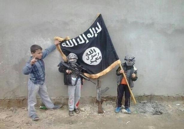 لماذا تستخدم داعش الأطفال في العمليات الانتحارية؟