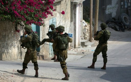 القوات الإسرائيلية تقتل شابا فلسطينيا