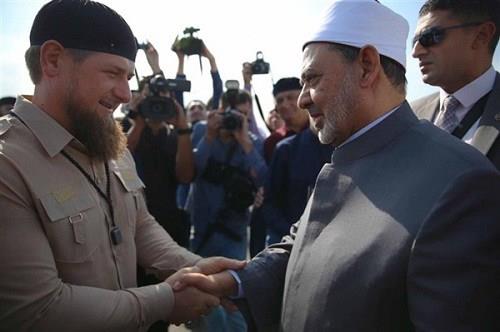 شيخ-الازهر-و-الرئيس-الشيشاني