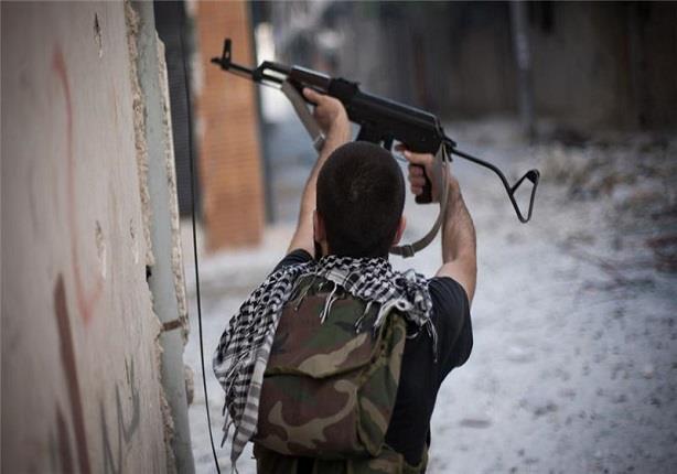  المتمردون السوريون يشتبكون مع الأكراد وتركيا تطال
