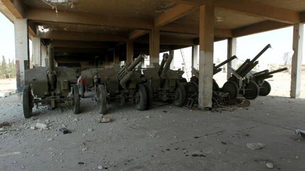 صائل معارضة في سوريا تعلن "فك الحصار" عن مناطق سيط