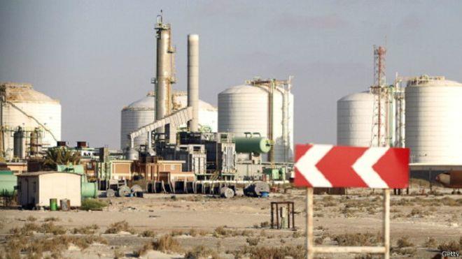 انخفضت الصادرات الليبية من النفط إلى 200 ألف برميل