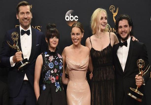 "Game of thrones" يفوز بنصيب الأسد من جوائز الـ"إي