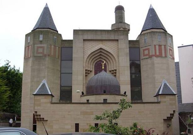 بريطانيون يستنكرون مهاجمة مسجد الملك فهد في اسكتلن