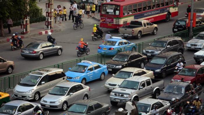 مقتل 25 في حادث سير في تايلاند