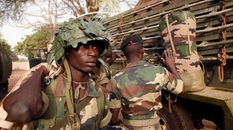التدخل العسكري في جامبيا لإرغام