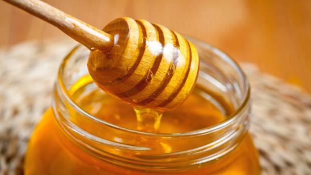 5 أمور تحدث لك إذا تناولت ملعقة عسل يوميًا