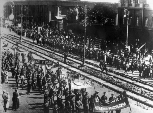 تظاهرة خلال ثورة اكتوبر 1917 في موسكو