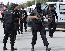 القبض على 7 سوريين أثناء محاولتهم التسلل إلى تونس