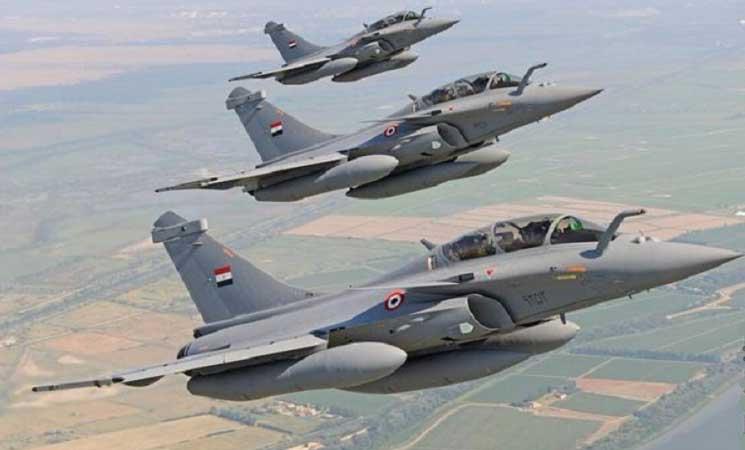 فرنسا تبحث مبيعات طائرات رافال جديدة مع مصر