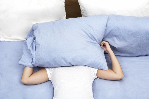 تغطية رأسك أثناء النوم