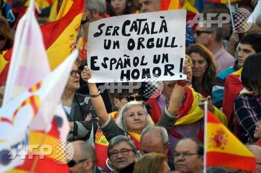 مظاهرات ضد انفصال كتالونيا