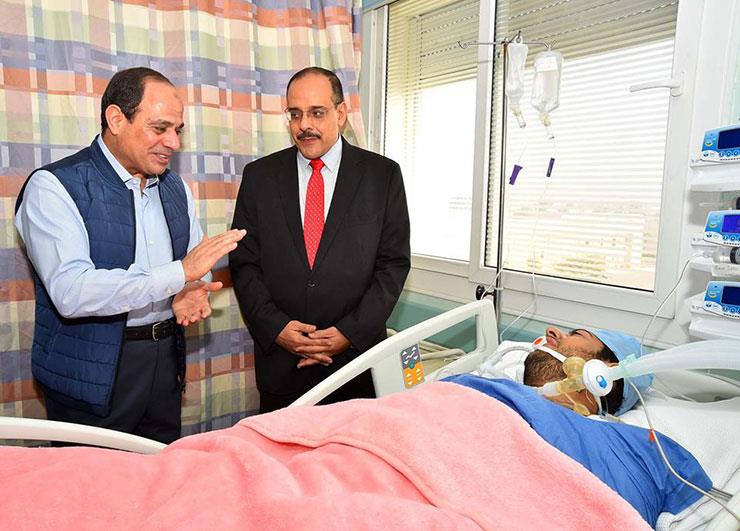 الرئيس السيسي يطمئن على الحالة الصحية للنقيب محمد 