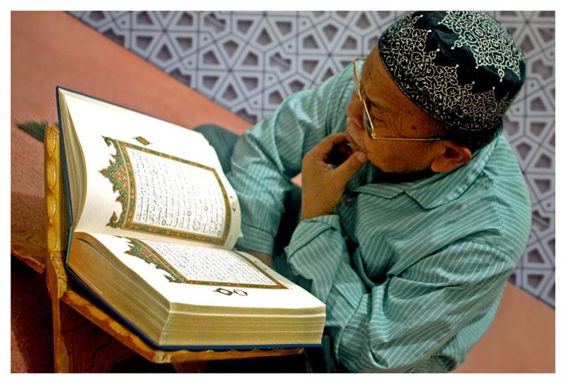 ما الغرض من نزول القرآن متفرقاً؟