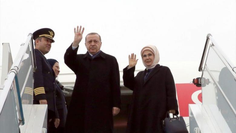 الرئيس التركي يتوجه إلى روسيا
