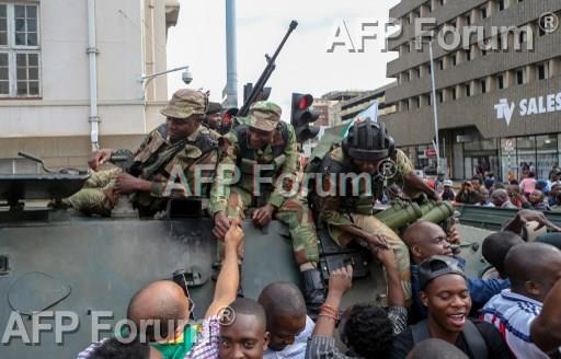 الشعب الزيمبابوي يشكر عناصر الجيش