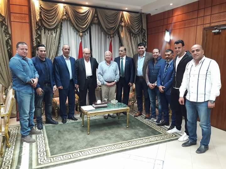 محافظ بورسعيد يتوسط مجلس المصري الجديد