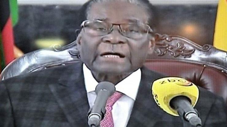 الحزب الحاكم في زيمبابوي يعطي موغابي مهلة للاستقال