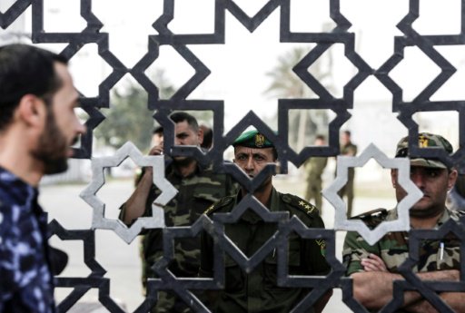 قوات الامن التابعة لحماس عند معبر رفح الحدودي مع م