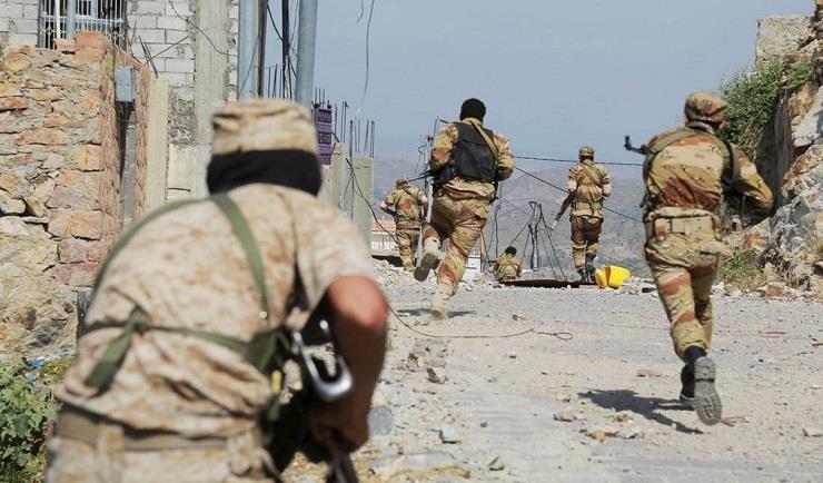 مقتل وإصابة العشرات من قوات صالح والحوثيين في معار