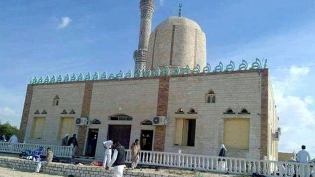 المسجد الذي استهدفه المتشددون