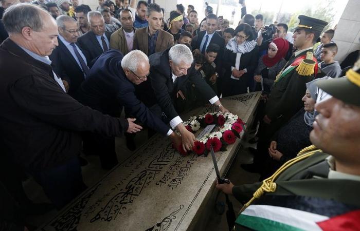 الفلسطينيون يحيون الذكرى الـ13 لاستشهاد ياسر عرفات