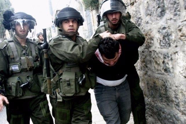 سلطات الاحتلال الإسرائيلي تعتقل
