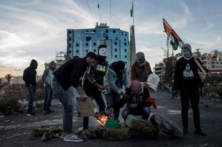"تصاعد" و"اشتعال" الانتفاضة الفلسطينية