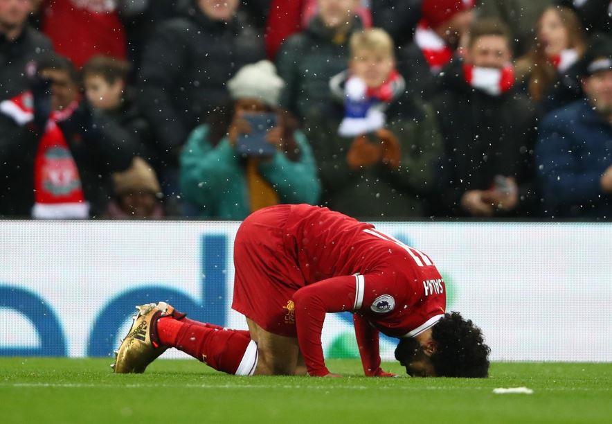 محمد صلاح لحظة تسجيل هدفه ضد إيفرتون