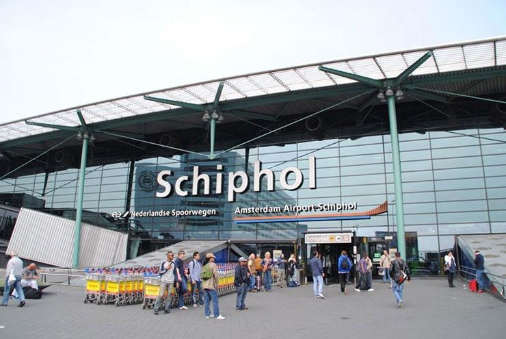 مطار سخيبول بالعاصمة أمستردام