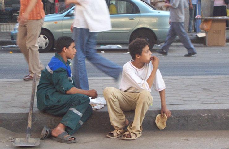 ١٠ ملايين طفل مصري يعانون من فقر متعدد الأبعاد
