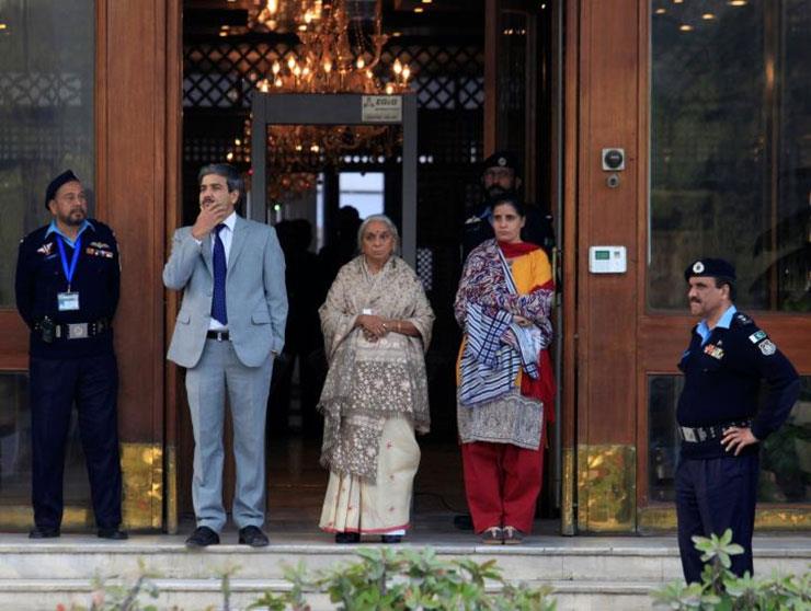الحكومة الباكستانية سمحت للأسرة بزيارة جادهاف