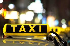 رغم ديونها.. سائقة تاكسي تعيد أموالًا لأصحابها