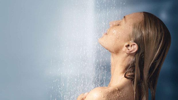 الاستحمام بالماء الفاتر فعال ضد الإكزيما مثل المست