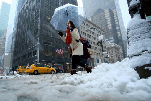 الثلج يغطي نيويورك 