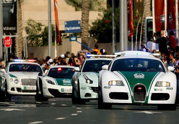 أسطول سيارات شرطة دبي الفارهة