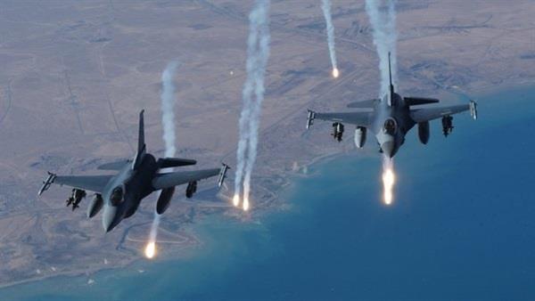 طيران العراق والتحالف الدولي يقصف مواقع داعش