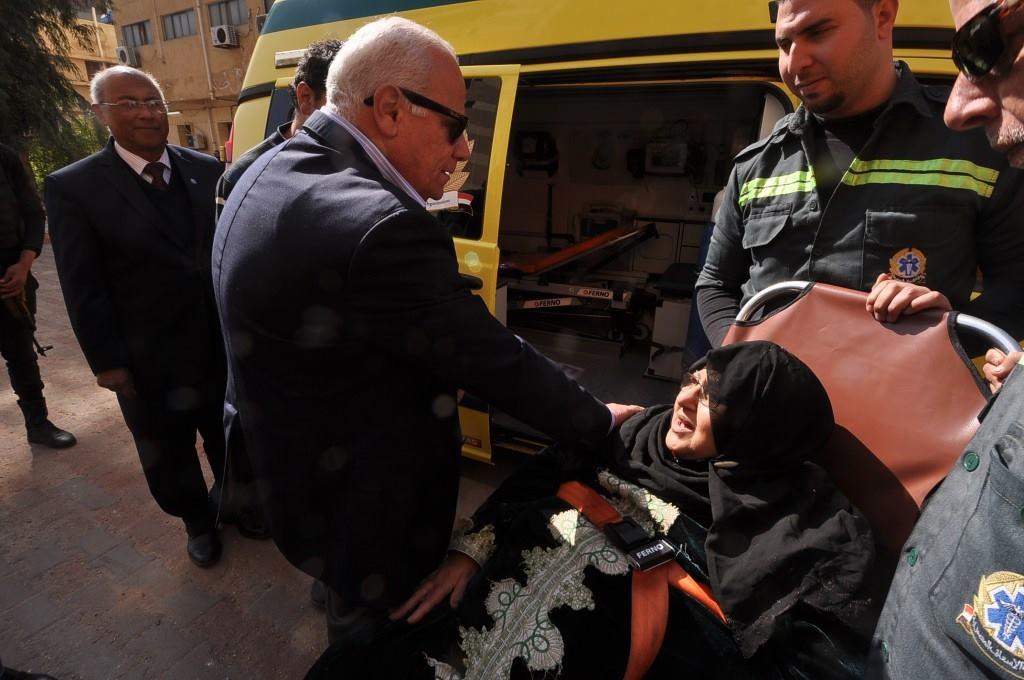 محافظ بورسعيد خلال تفقده المستشفى العام