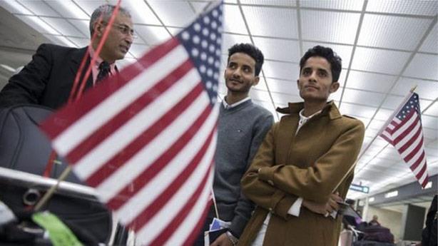  مواطنون يمنيون مُنعوا من دخول الولايات المتحدة لك