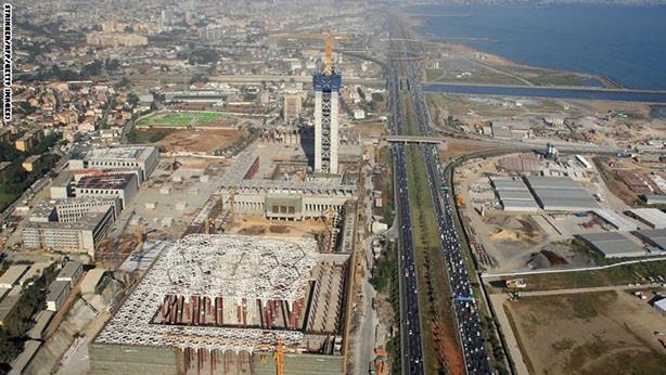 الجزائر تنتهى من بناء أكبر مئذنة فى العالم