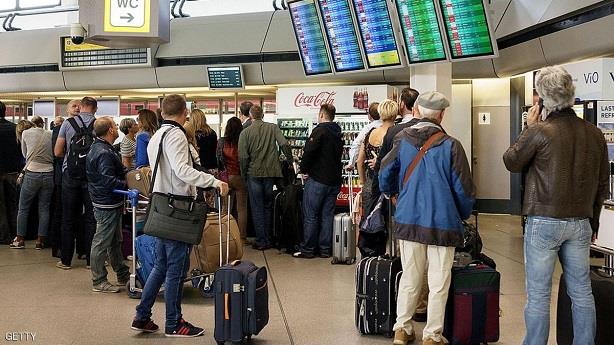 إلغاء مئات الرحلات الجوية في مطارين ببرلين