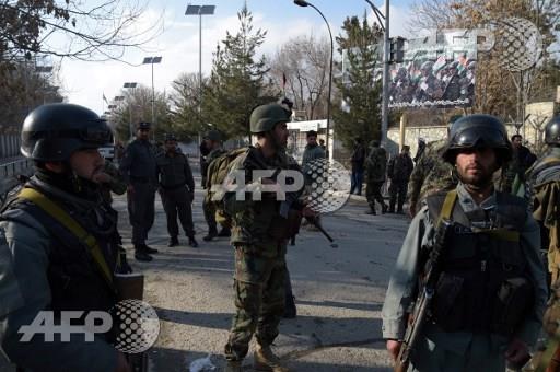 قوات الأمن الأفغانية تؤمن مستشفى عسكري في كابول