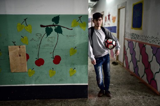 اللاجئ الأفغاني الشاب جواد أحمدي في اينوفيتا في 13