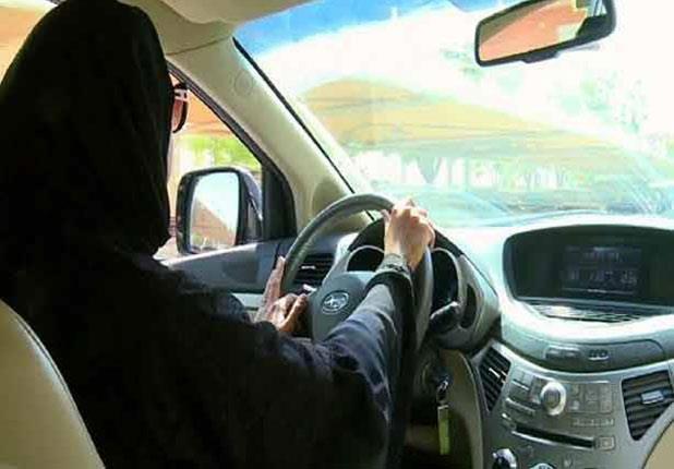 قيادة المرأة السعودية للسيارات