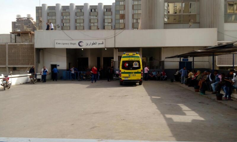 سيارات الإسعاف على طوارئ مستشفى معهد ناصر