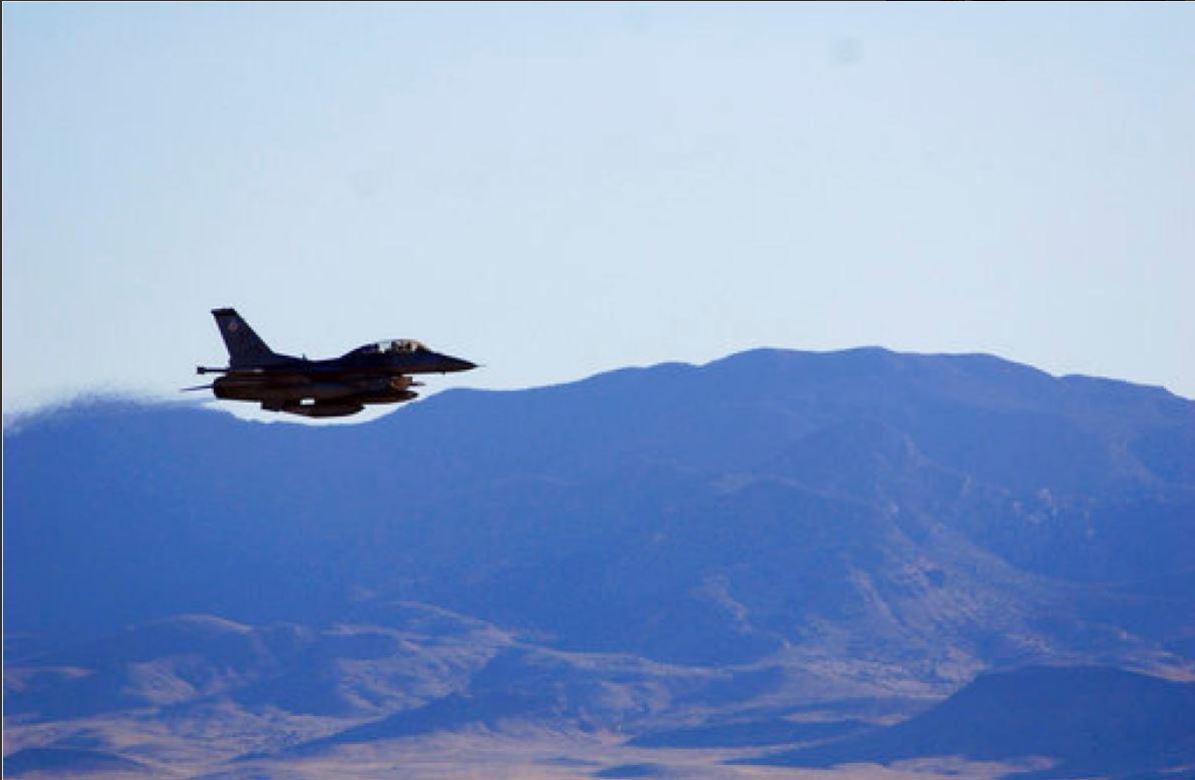 اليونان توقع إتفاقية لتطوير مقاتلاتها "إف 16"
