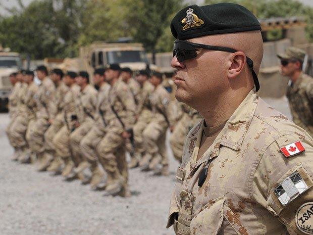 الدفاع الكندية ترسل 60 عسكريًا إلى شمال العراق 